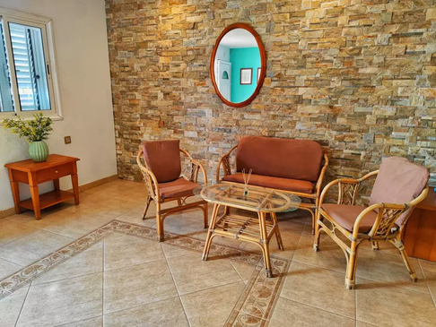 Slider image (5) Revelia Recovery Center